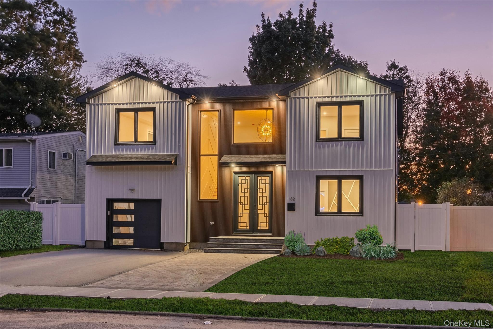 Single Family Friends Nassau County, NY 11590, MLS-924139-3