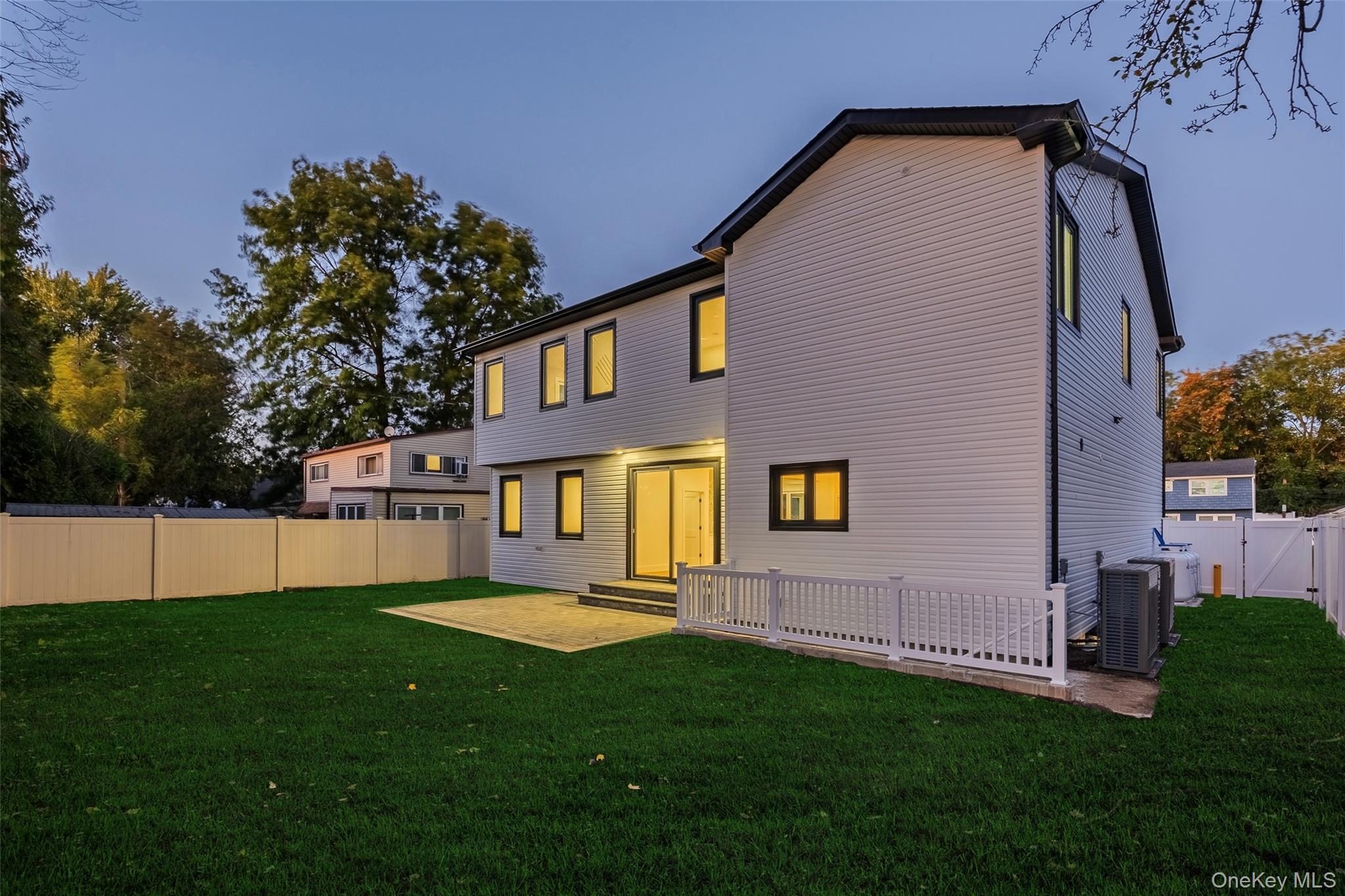 Single Family Friends Nassau County, NY 11590, MLS-924139-38