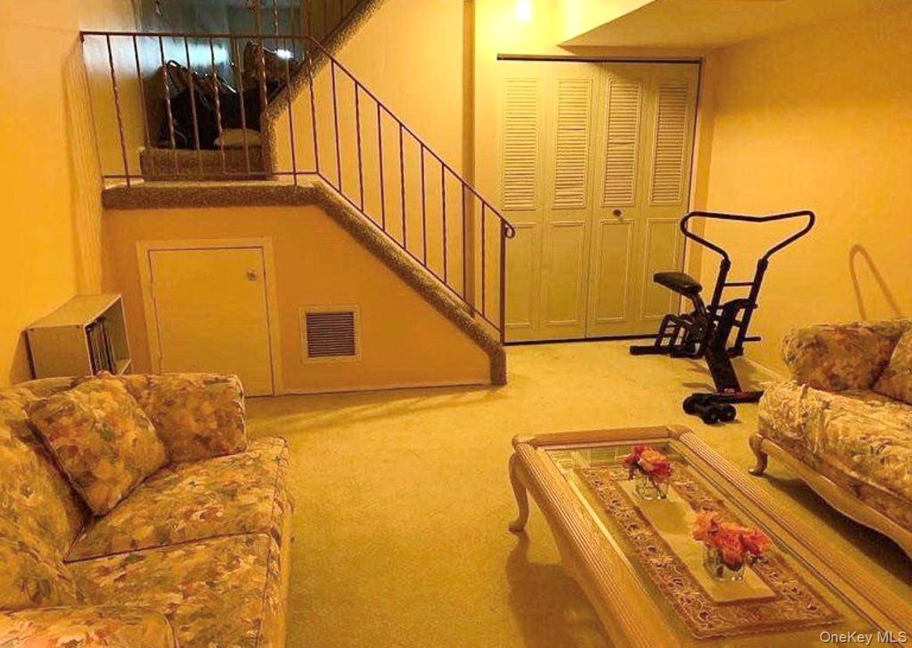 Single Family Linda Lane Staten Island, NY 10312, MLS-924164-14