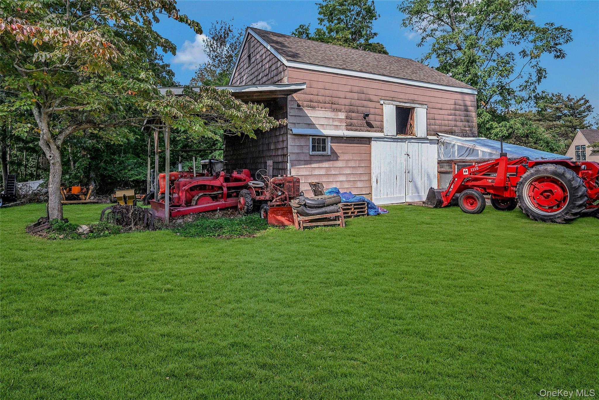 Single Family Country  Suffolk County, NY 11766, MLS-924177-33