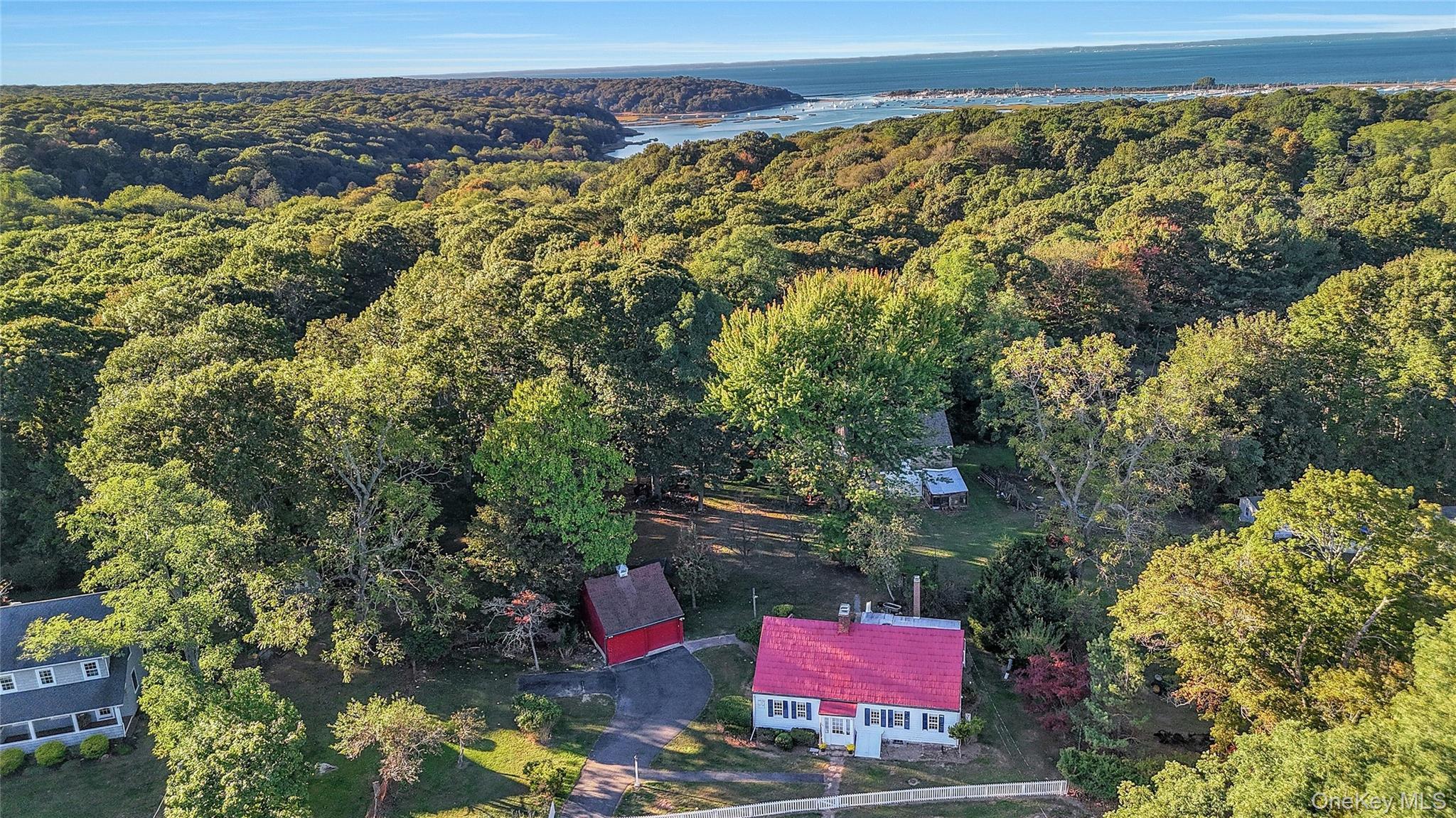 Single Family Country  Suffolk County, NY 11766, MLS-924177-39