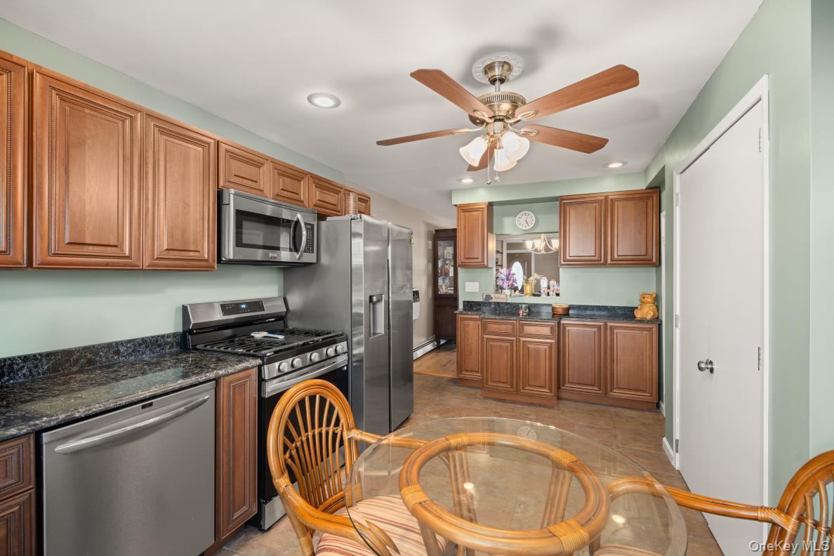 Single Family 11th Queens, NY 11693, MLS-924185-6