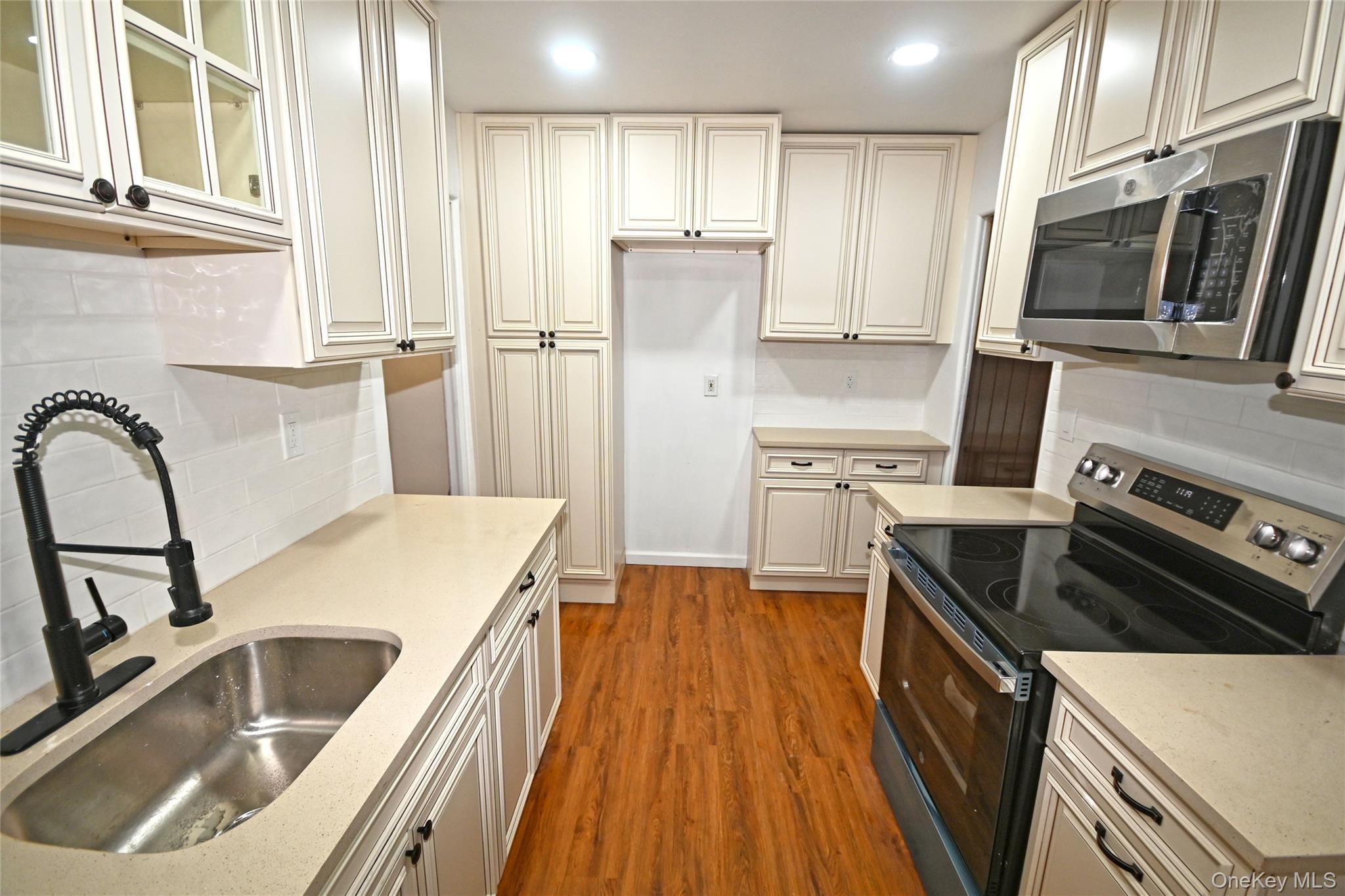 Single Family 178th  Queens, NY 11433, MLS-924210-12