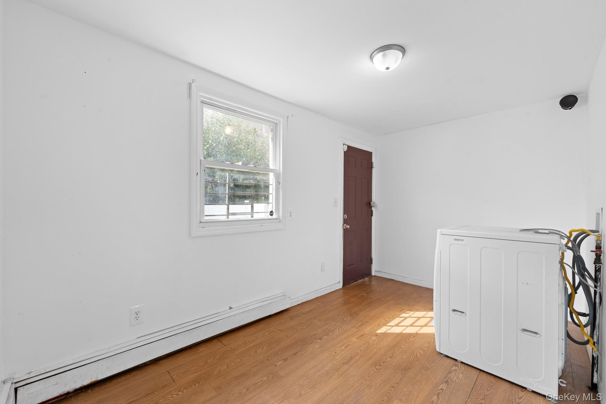 Single Family Virginia  Bronx, NY 10472, MLS-924220-14