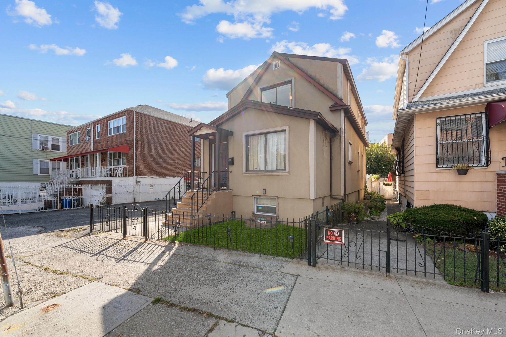 Single Family Virginia  Bronx, NY 10472, MLS-924220-2