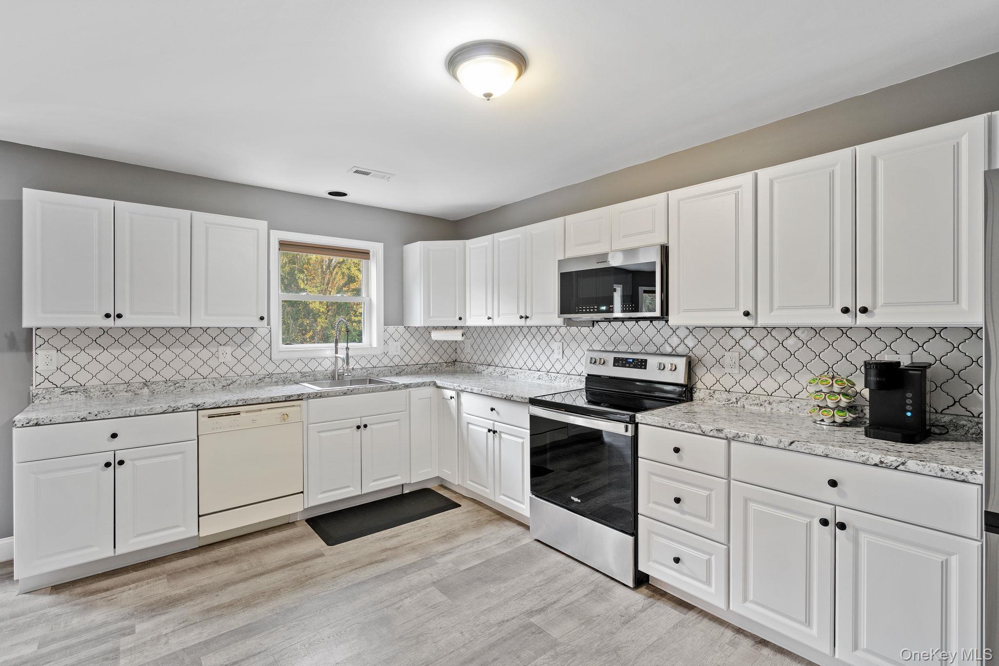 Single Family Sunny  Dutchess County, NY 12582, MLS-924230-2