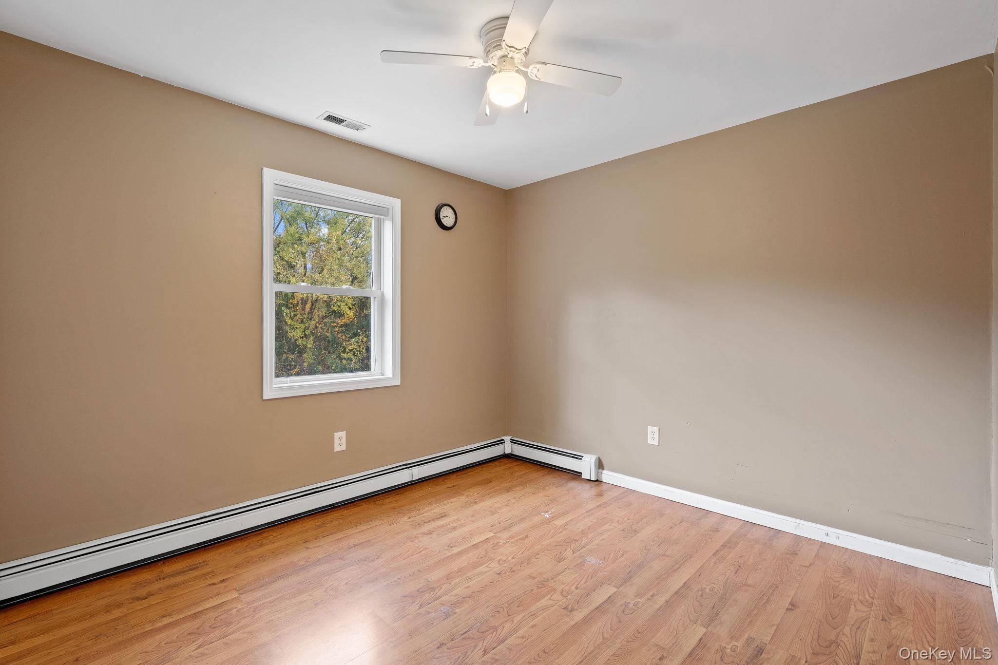 Single Family Sunny  Dutchess County, NY 12582, MLS-924230-32