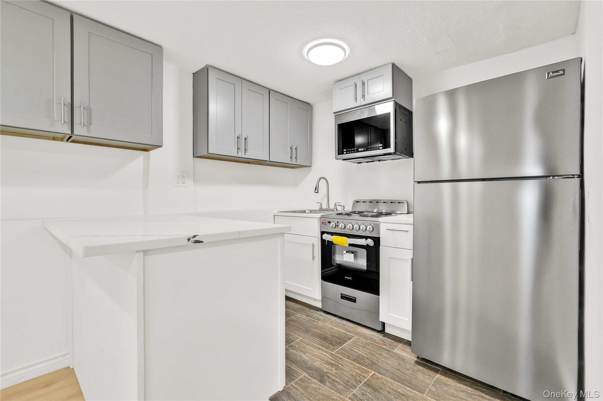 Single Family 37  Queens, NY 11101, MLS-924245-14