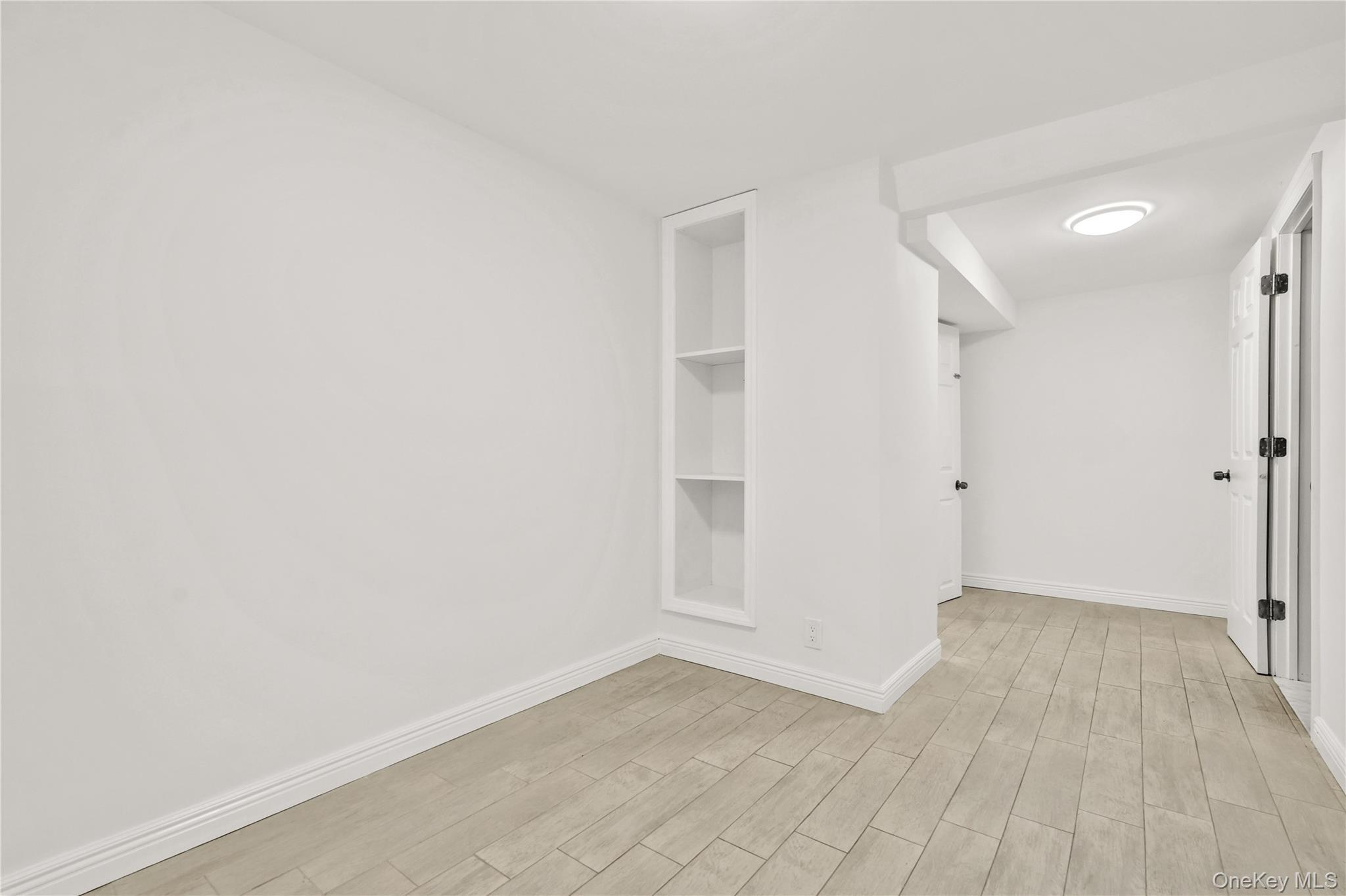 Single Family 37  Queens, NY 11101, MLS-924245-18