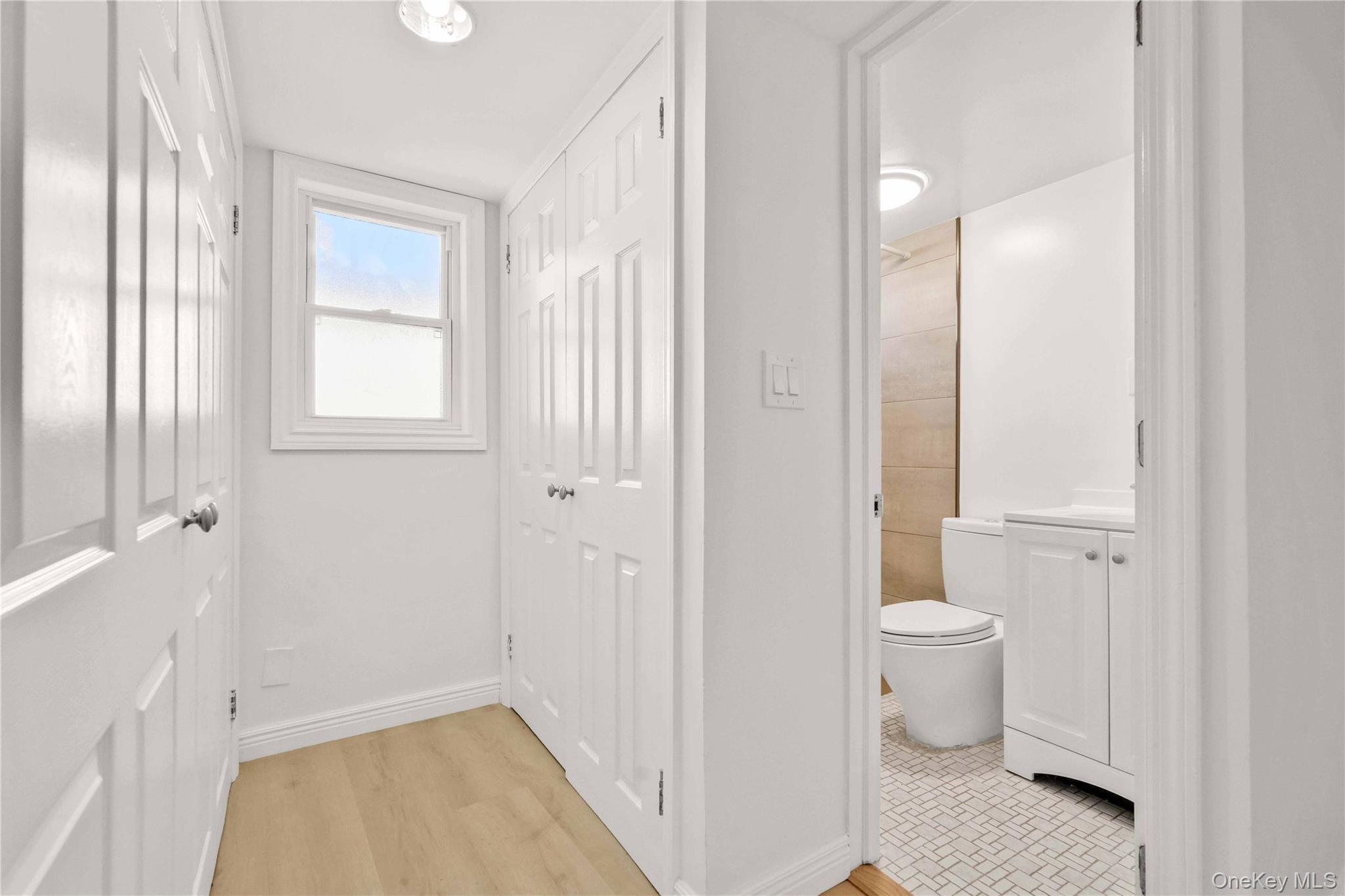 Single Family 37  Queens, NY 11101, MLS-924245-20