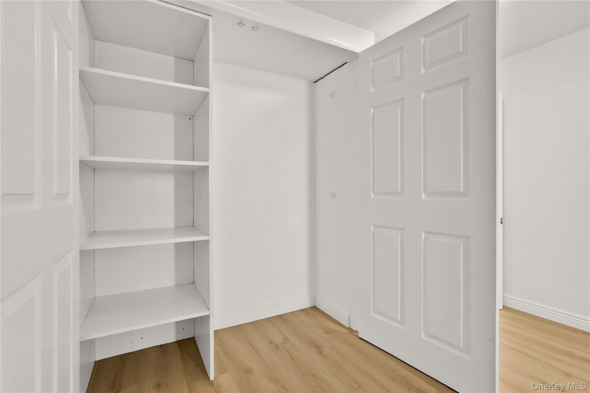 Single Family 37  Queens, NY 11101, MLS-924245-23