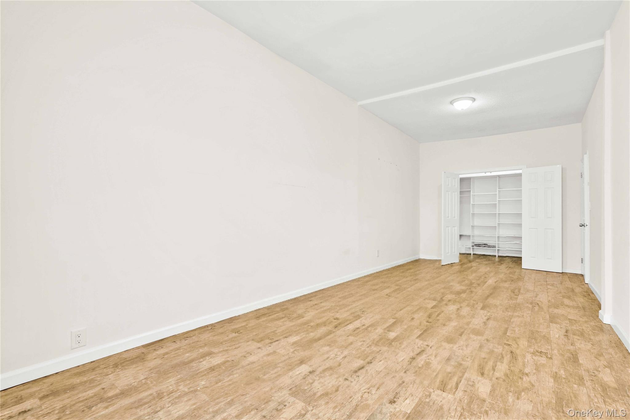 Single Family 37  Queens, NY 11101, MLS-924245-9