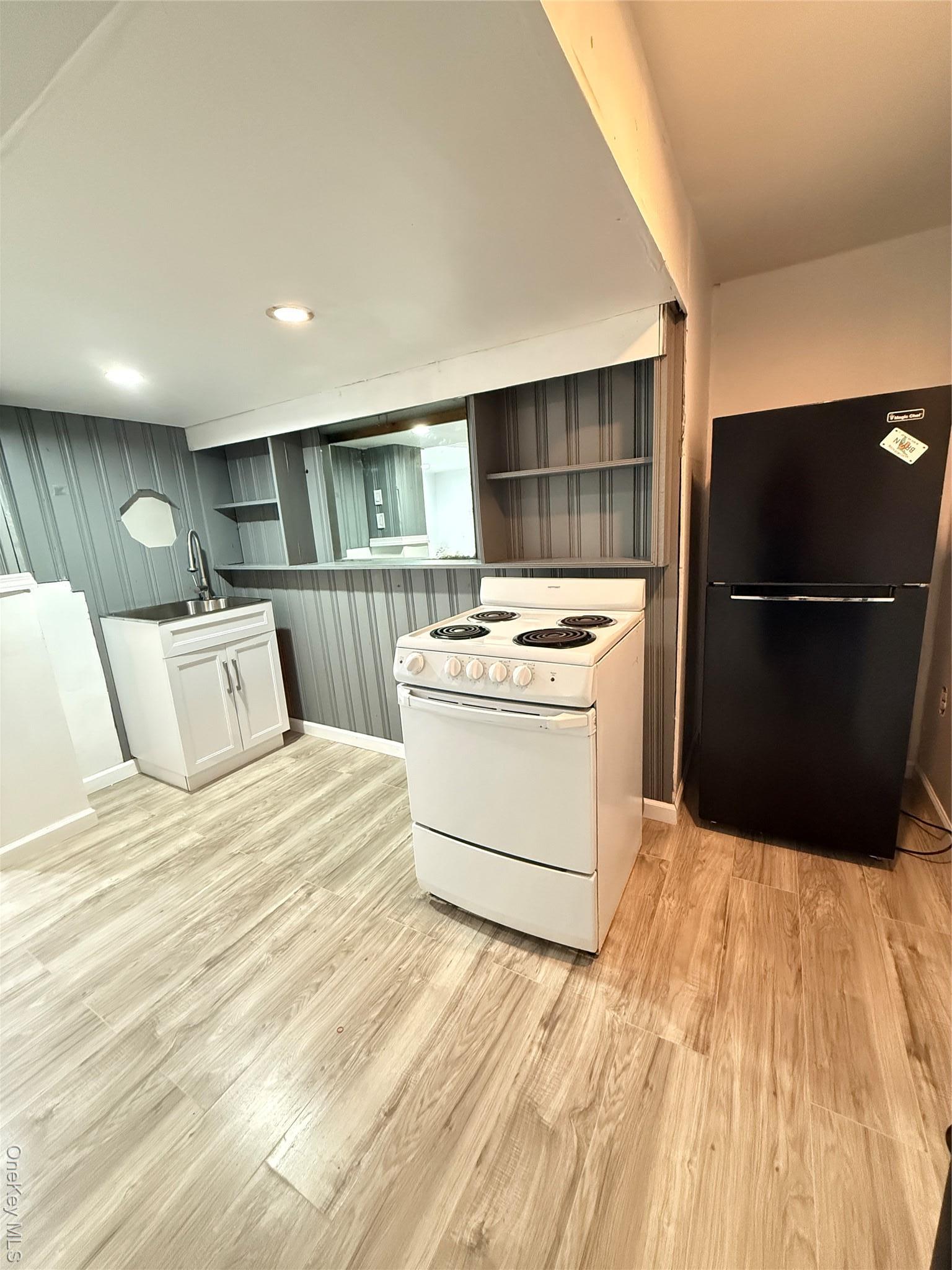 Single Family Wiley  Suffolk County, NY 11717, MLS-924262-17