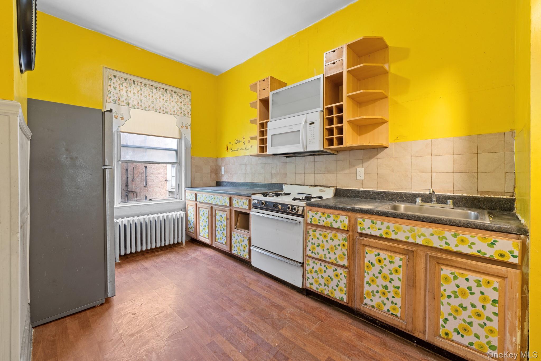 Single Family Hughes  Bronx, NY 10457, MLS-924273-12