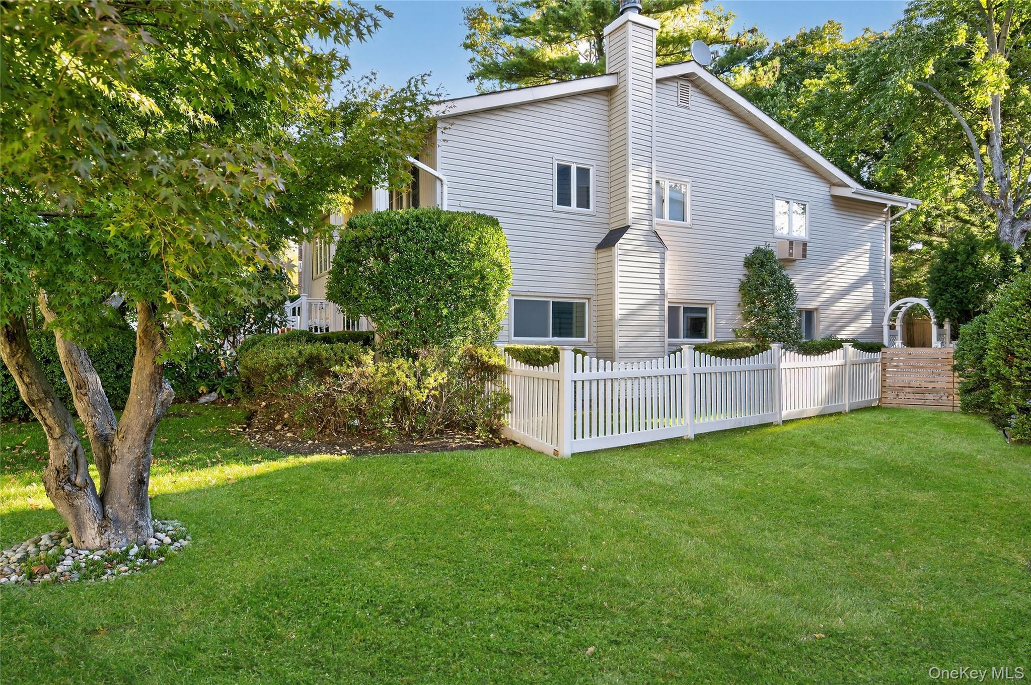 Single Family Fishermans Nassau County, NY 11050, MLS-924274-30