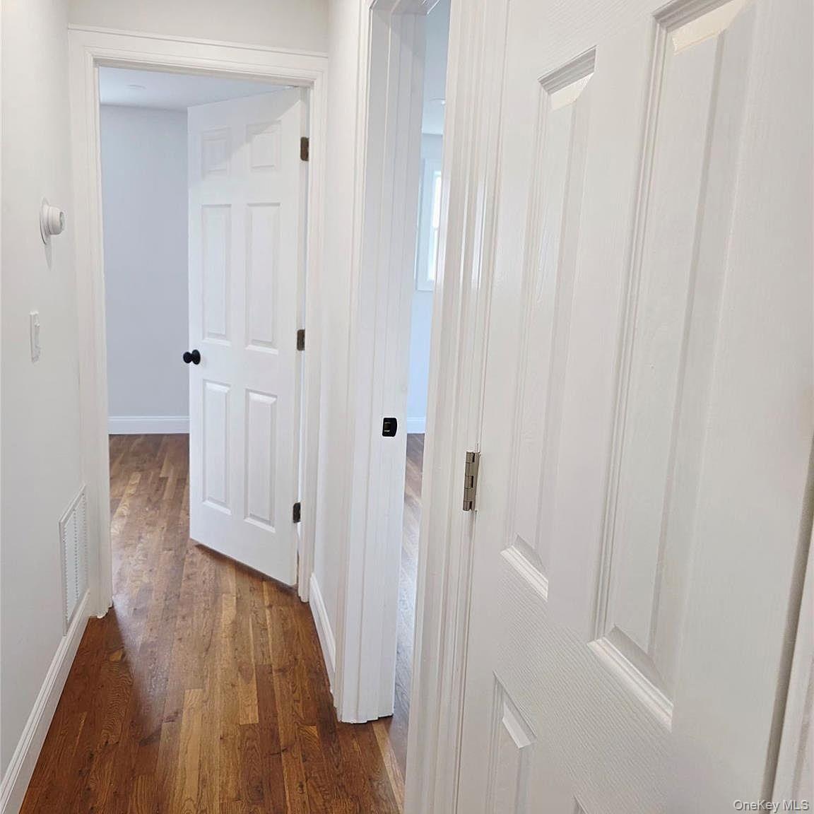 Single Family Midday Suffolk County, NY 11720, MLS-924277-9