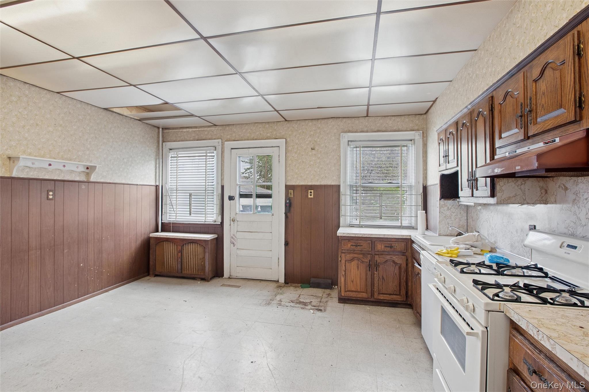 Single Family 37th  Brooklyn, NY 11234, MLS-924289-8