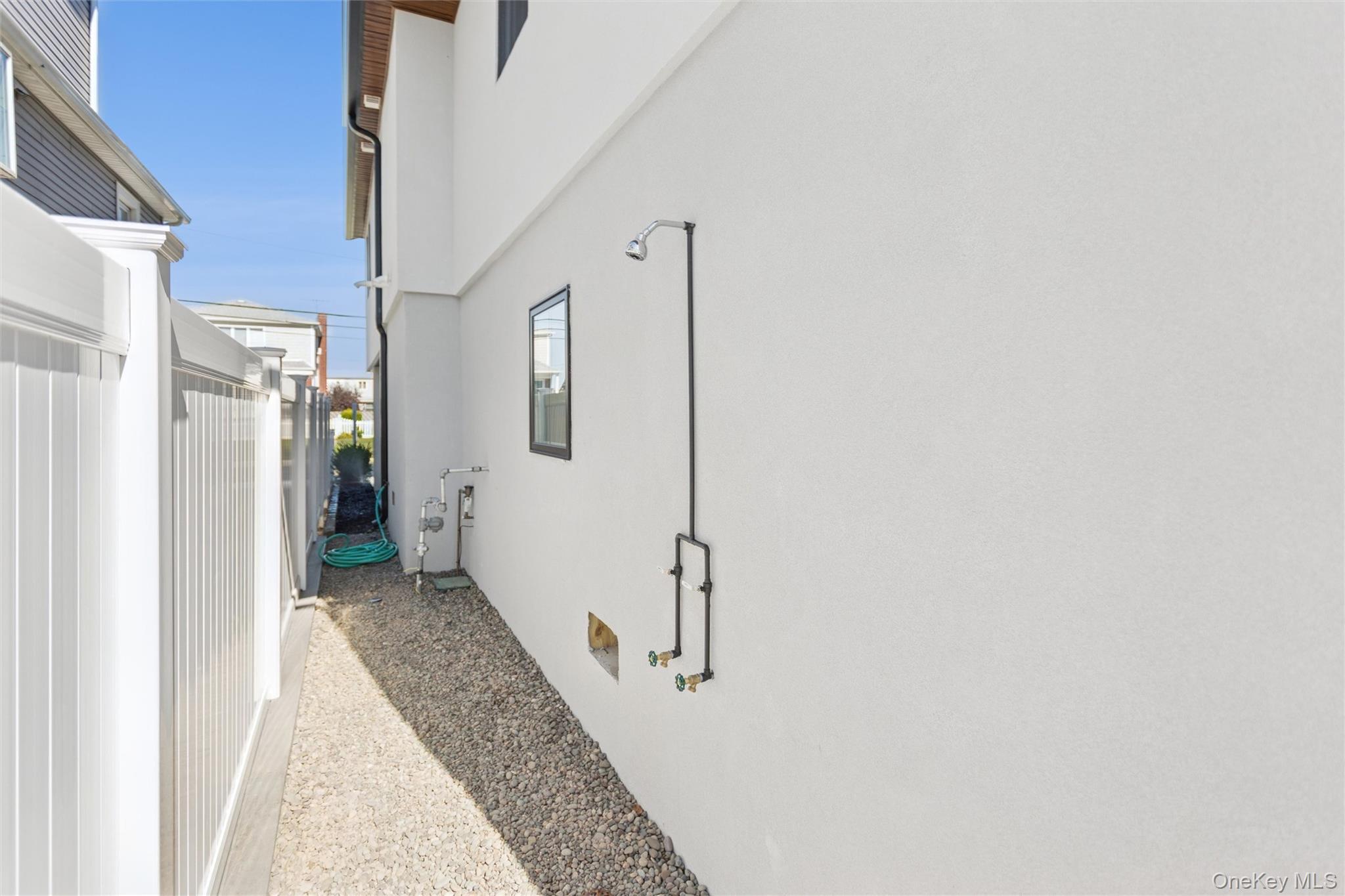 Single Family Kent  Nassau County, NY 11558, MLS-924295-33