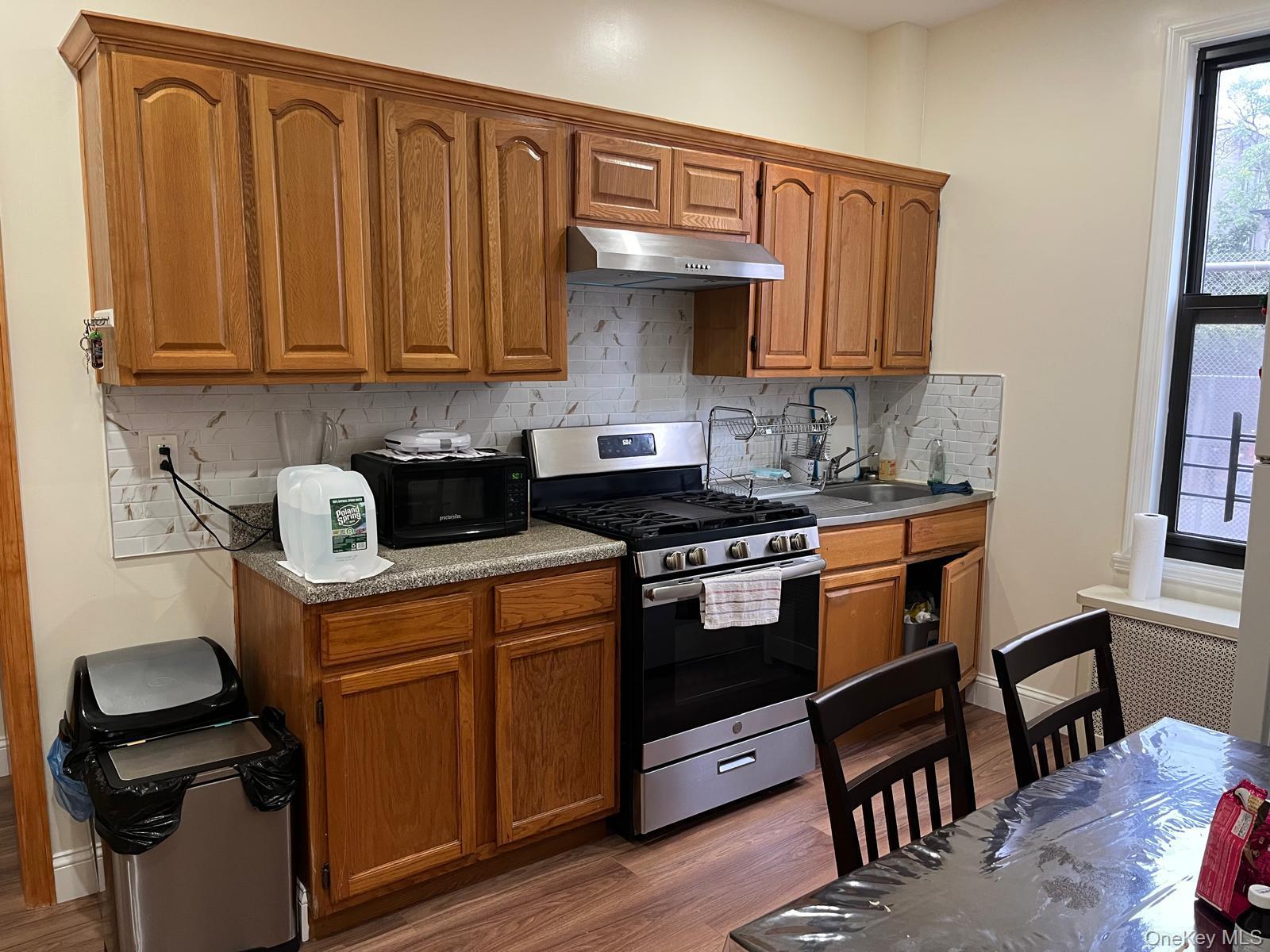 Single Family 100th Queens, NY 11368, MLS-924304-3