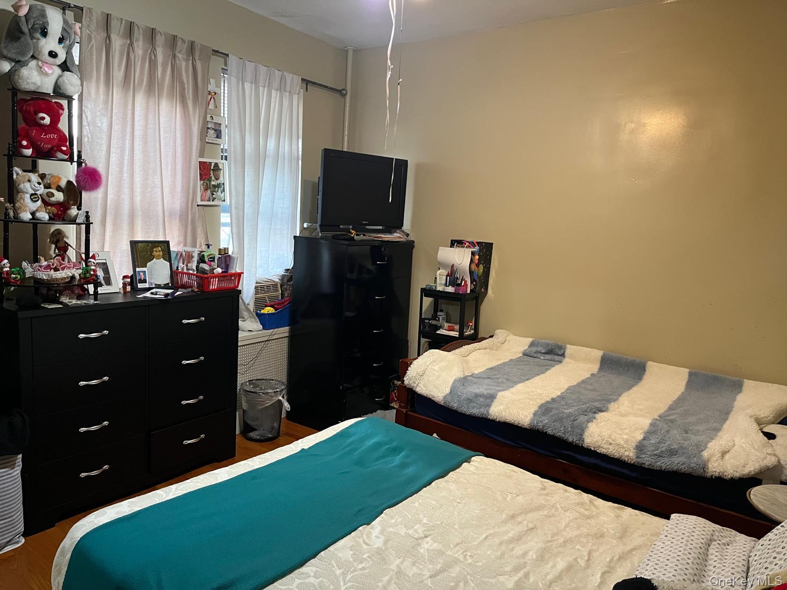 Single Family 100th Queens, NY 11368, MLS-924304-9