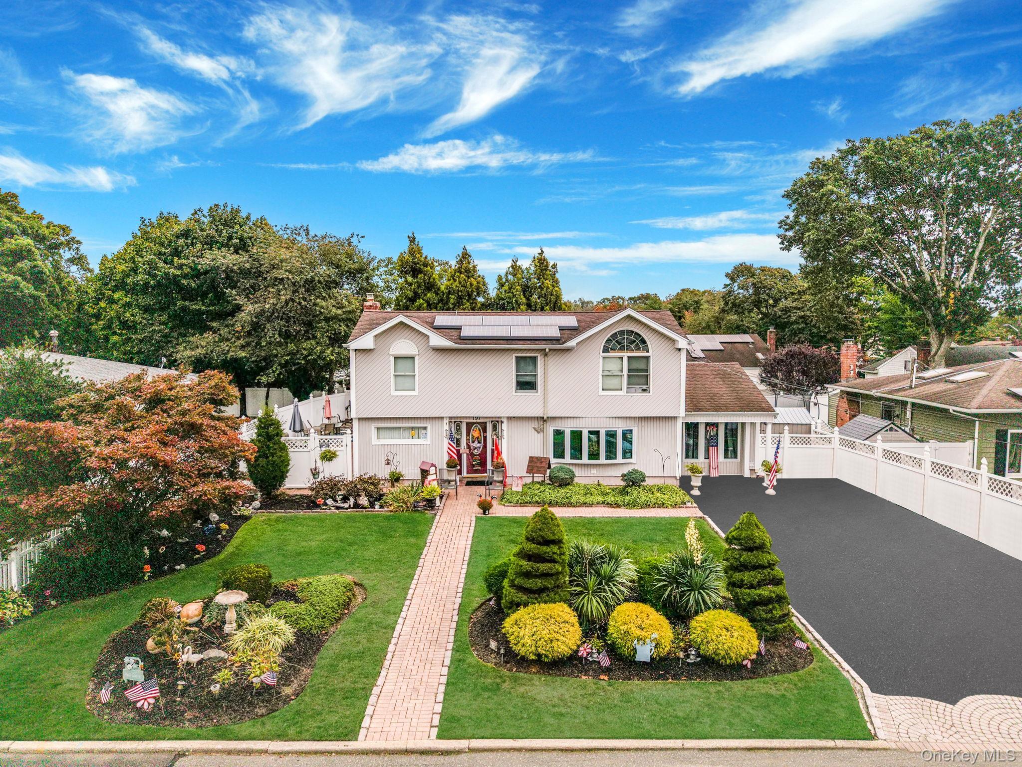 Single Family 2nd Suffolk County, NY 11729, MLS-924308-2