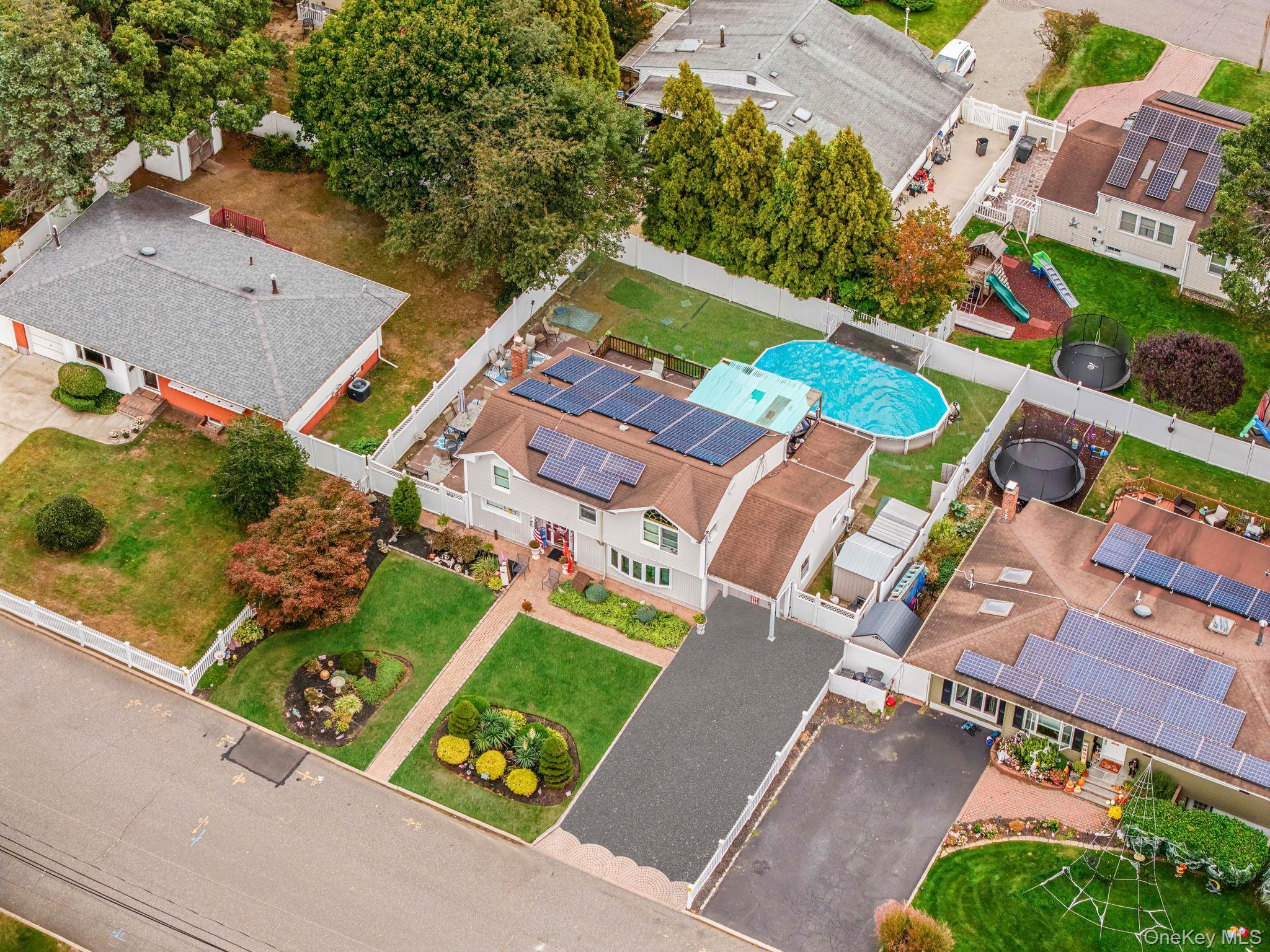 Single Family 2nd Suffolk County, NY 11729, MLS-924308-20