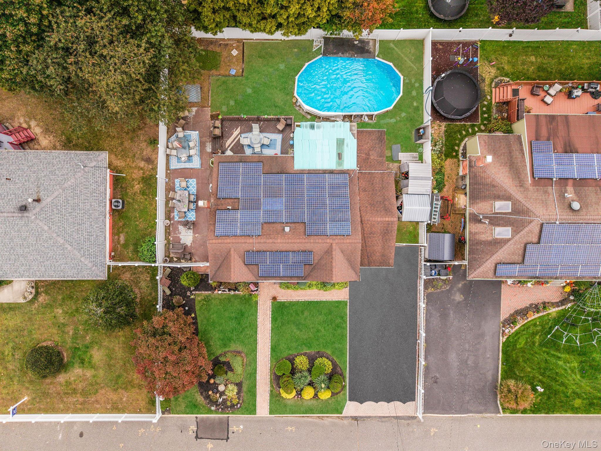 Single Family 2nd  Suffolk County, NY 11729, MLS-924308-21