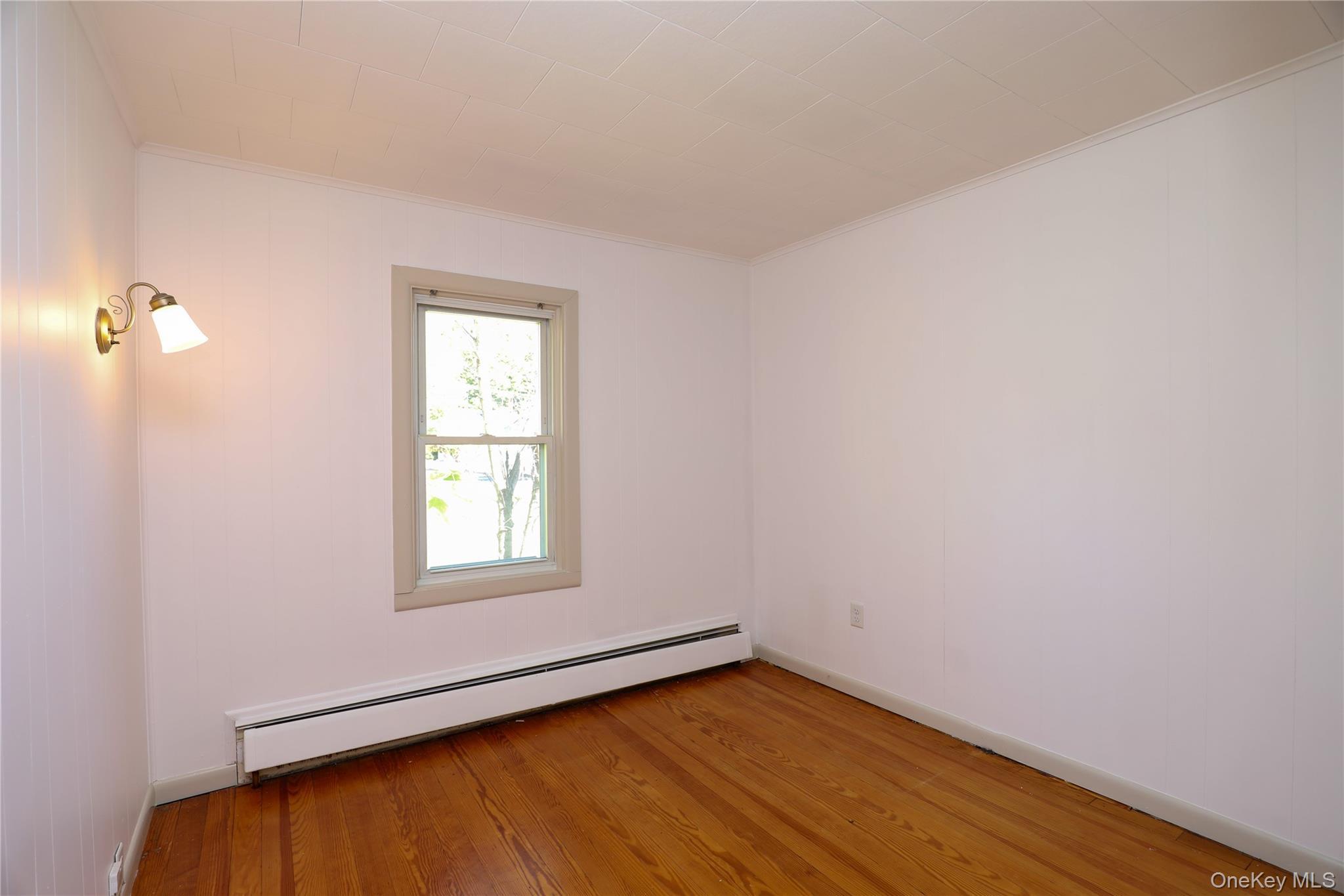 Single Family Gross Ulster County, NY 12401, MLS-924317-10