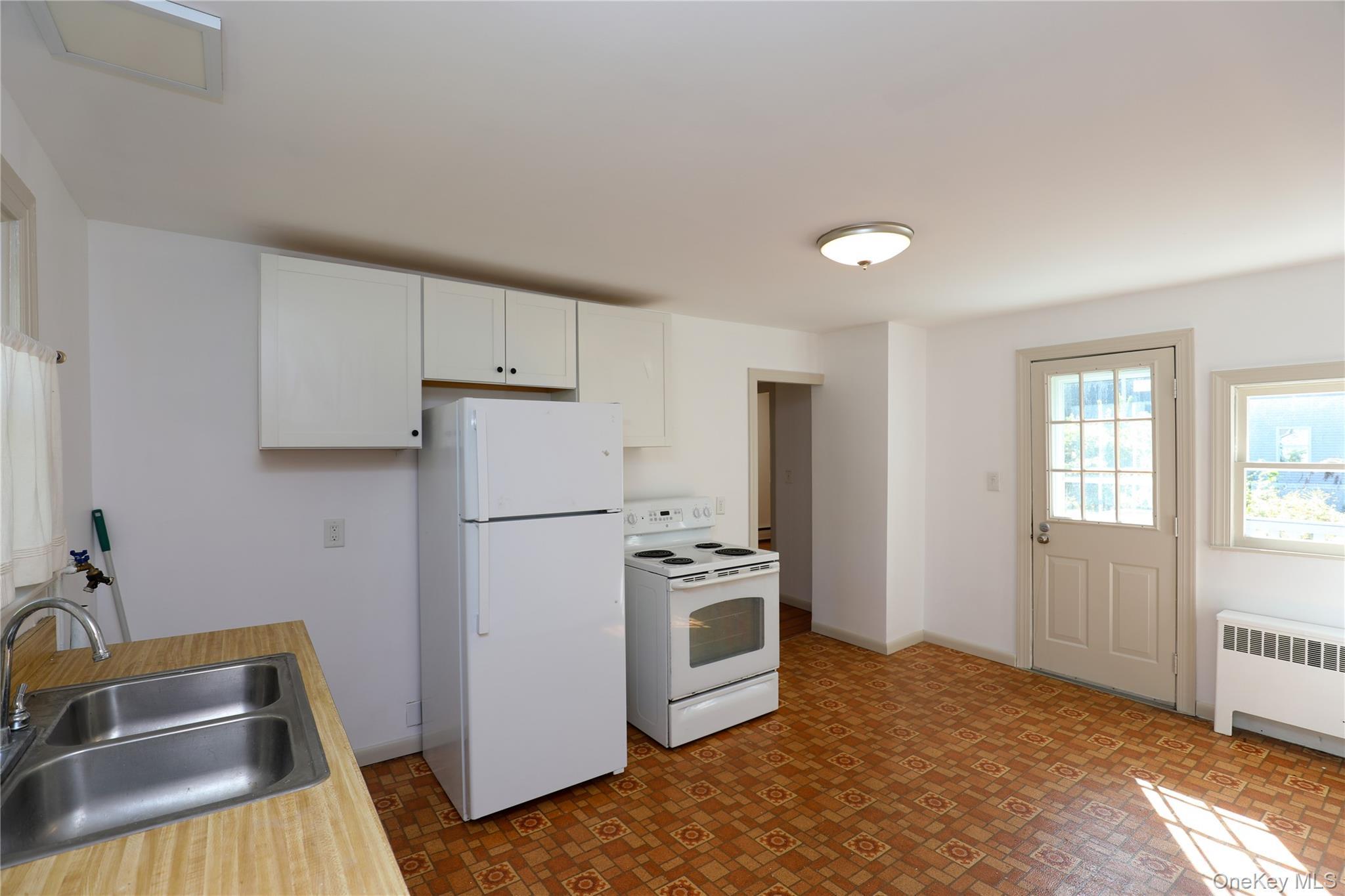 Single Family Gross Ulster County, NY 12401, MLS-924317-13