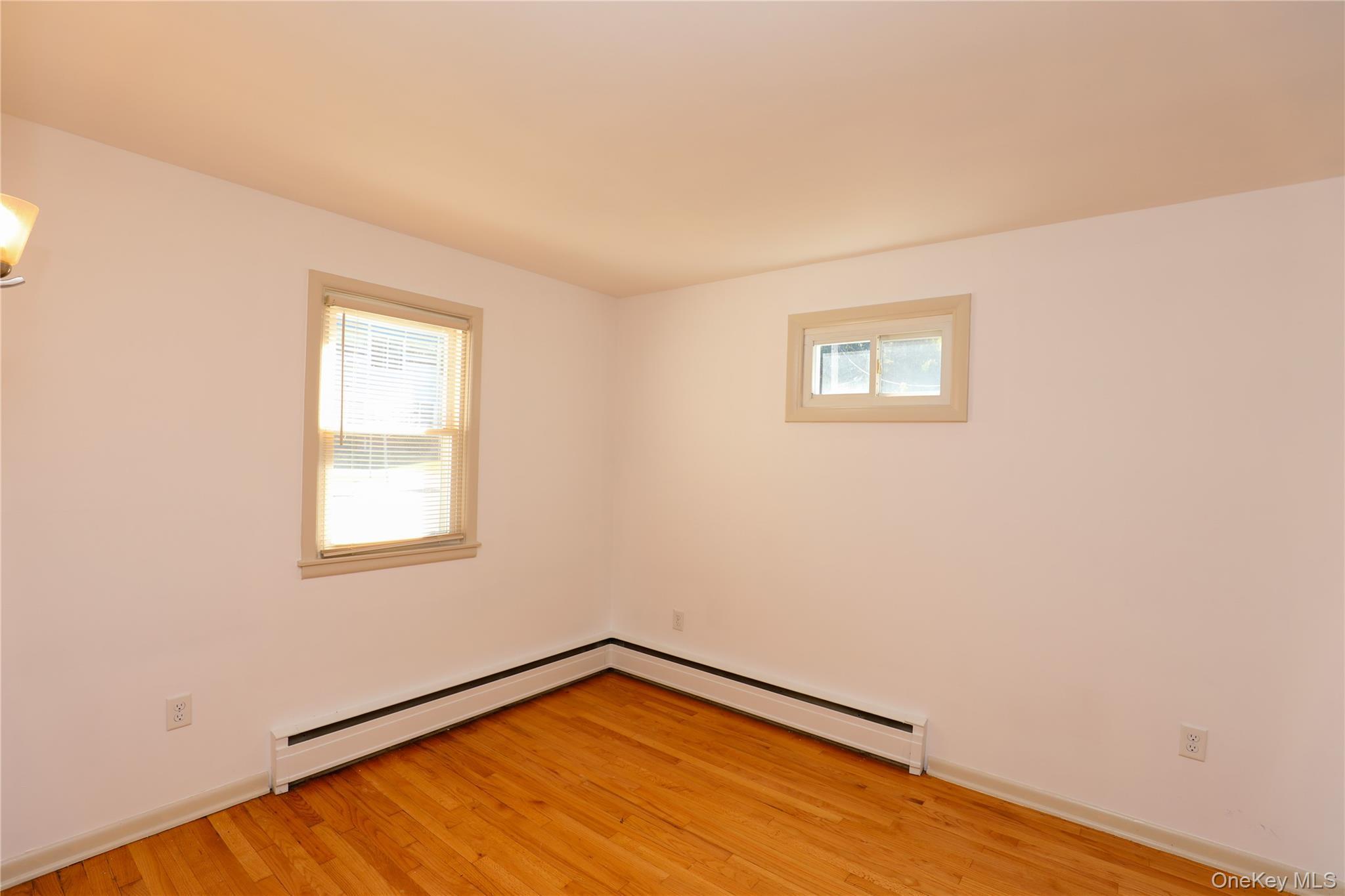 Single Family Gross Ulster County, NY 12401, MLS-924317-8