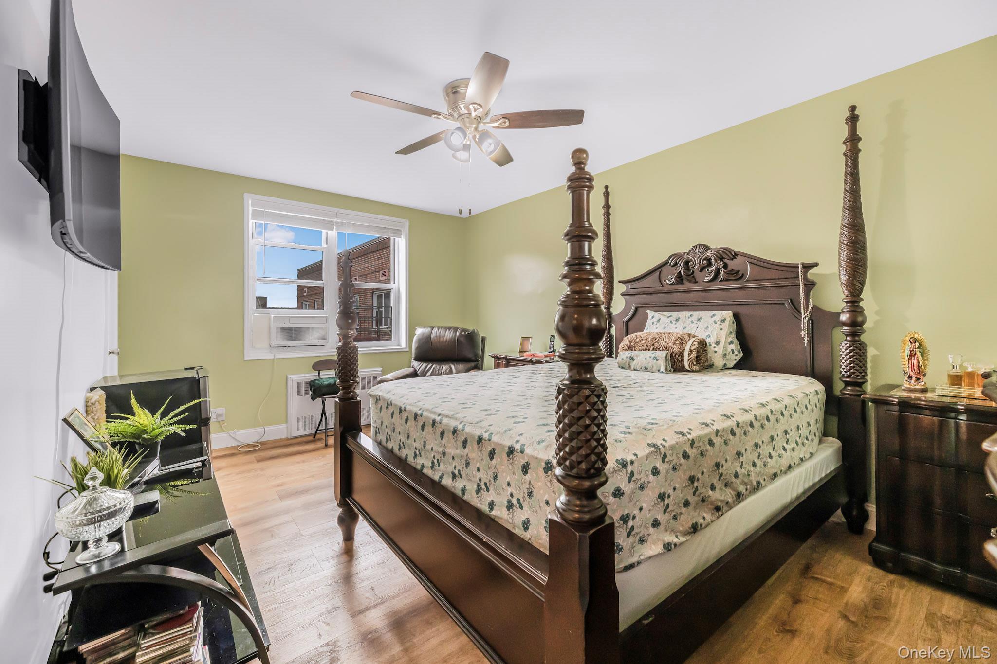 Coop Riverdale  Westchester County, NY 10705, MLS-924330-16