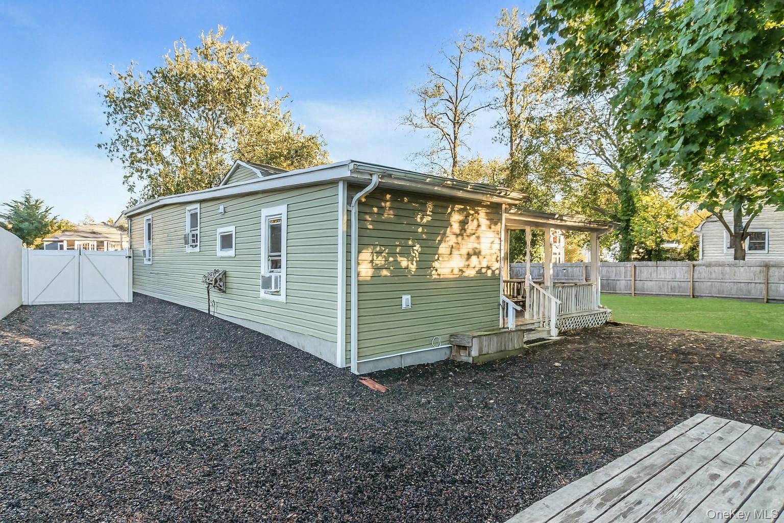 Single Family Franklin  Nassau County, NY 11709, MLS-924335-23