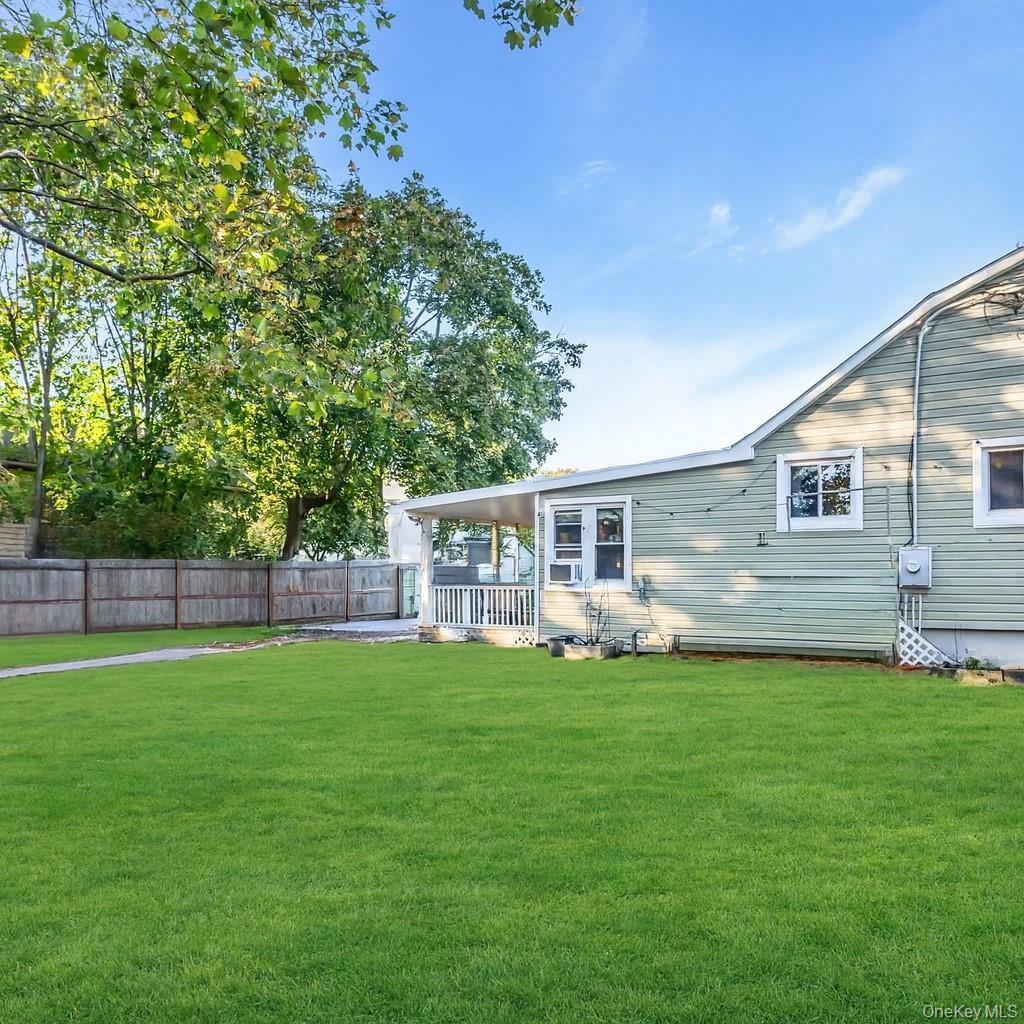 Single Family Franklin  Nassau County, NY 11709, MLS-924335-26