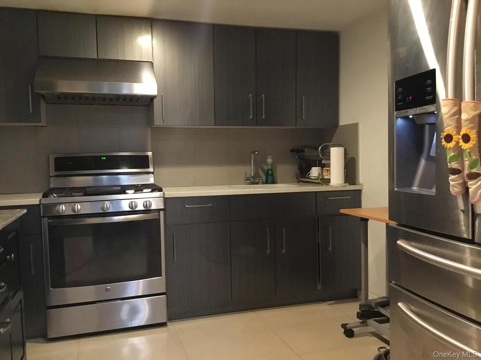 Single Family 75th Rd Fesh Meadow  Queens, NY 11366, MLS-924346-3