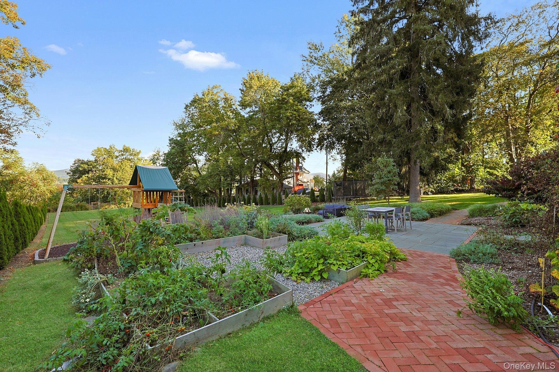 Single Family Grand Orange County, NY 12550, MLS-924370-34