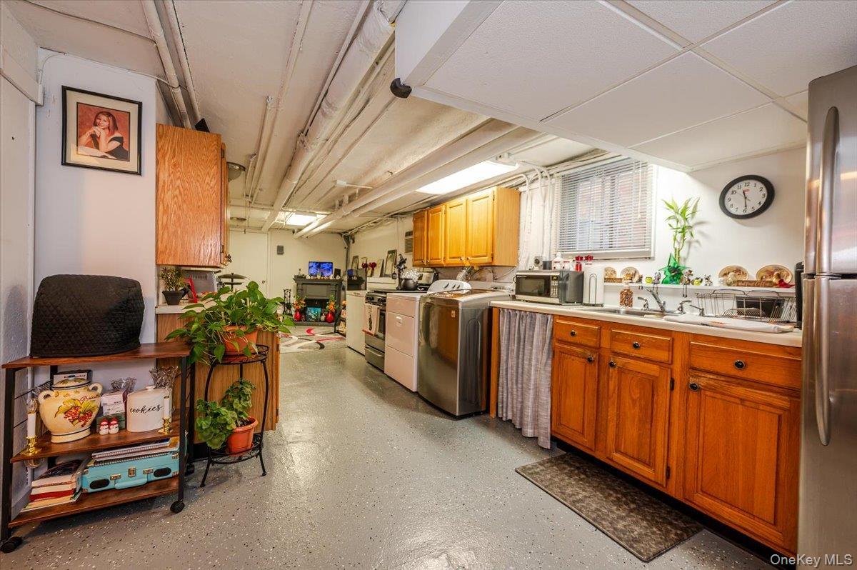 Single Family Mahan Bronx, NY 10461, MLS-924403-42