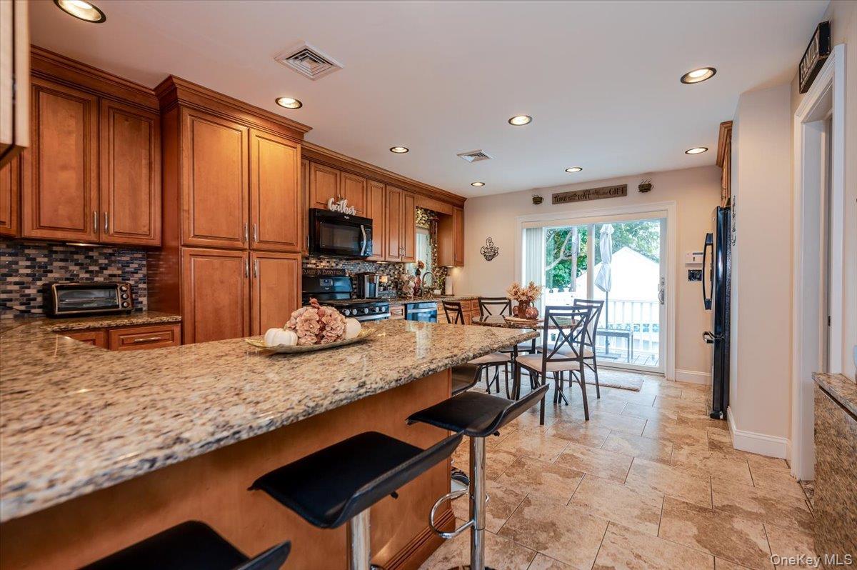 Single Family Mahan Bronx, NY 10461, MLS-924403-8