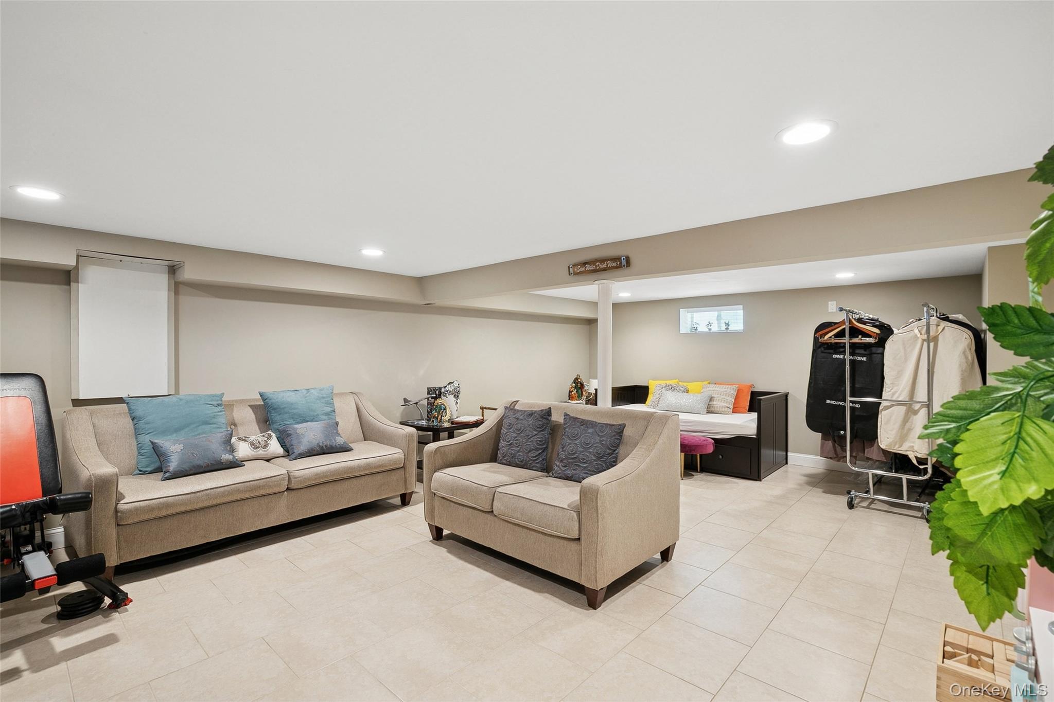 Single Family 11th  Suffolk County, NY 11729, MLS-924413-25