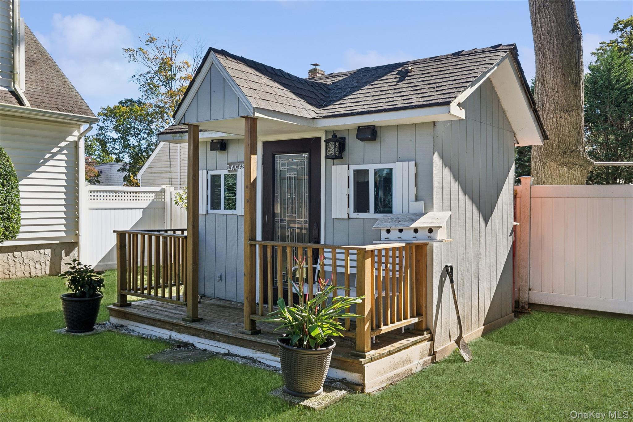 Single Family 11th  Suffolk County, NY 11729, MLS-924413-31