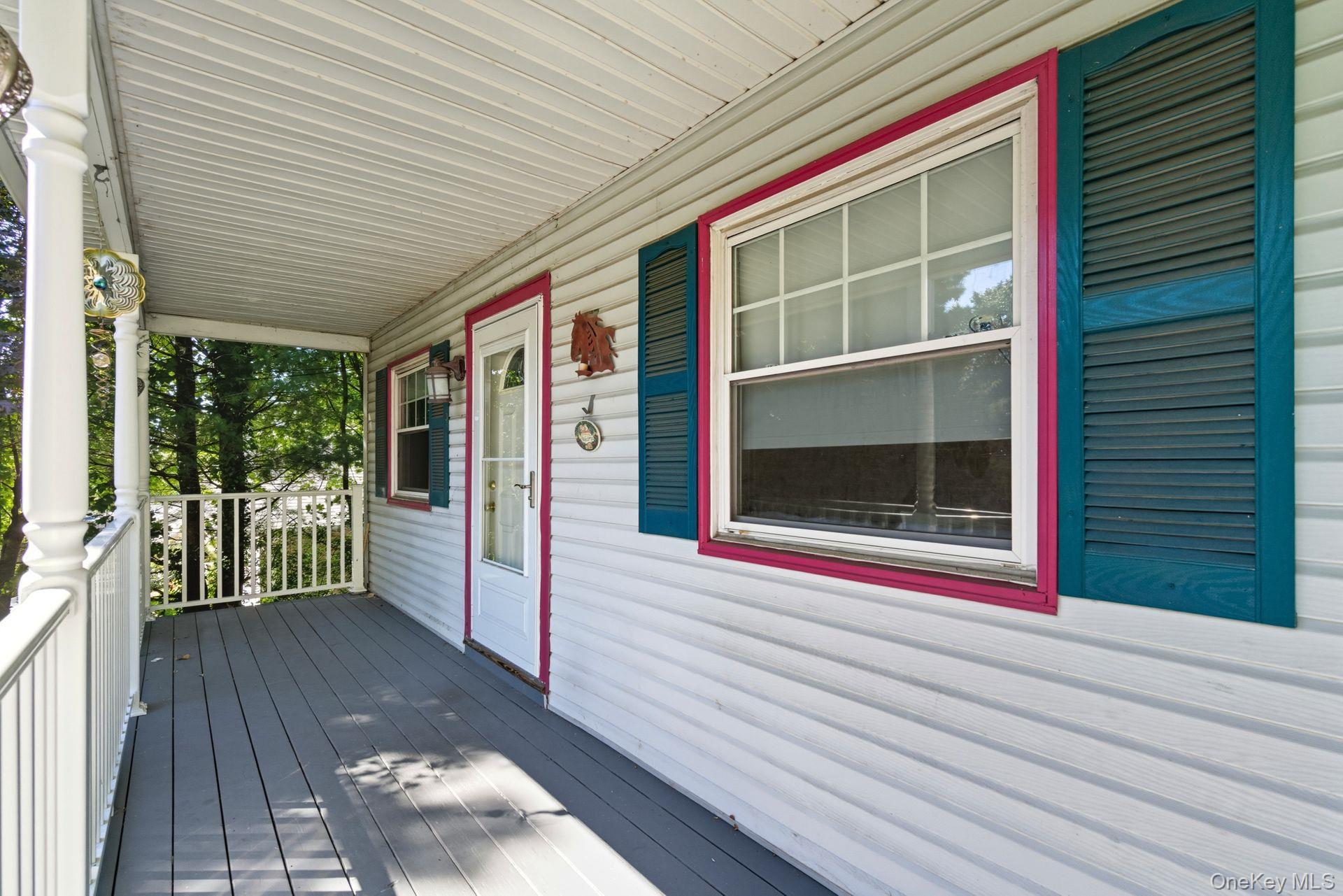 Single Family Overlook  Suffolk County, NY 11743, MLS-924433-2