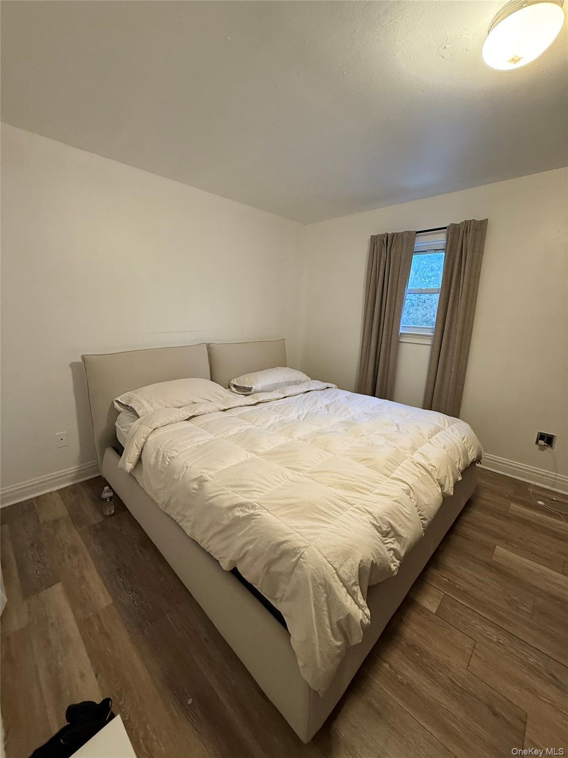 Single Family Howe  Bronx, NY 10473, MLS-924459-17