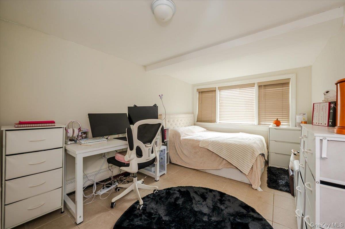 Single Family Waterbury Bronx, NY 10461, MLS-924464-14