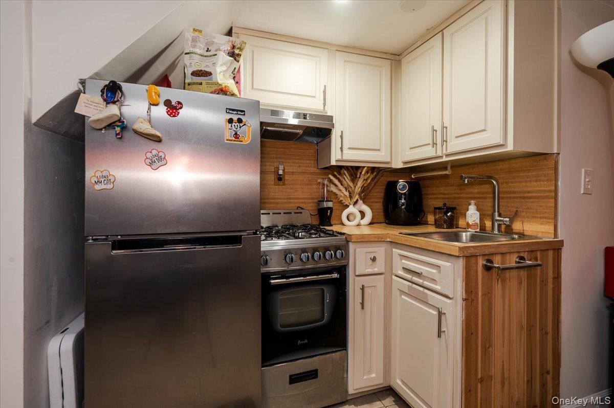 Single Family Waterbury Bronx, NY 10461, MLS-924464-15