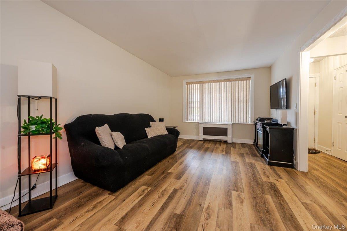 Single Family Waterbury Bronx, NY 10461, MLS-924464-4