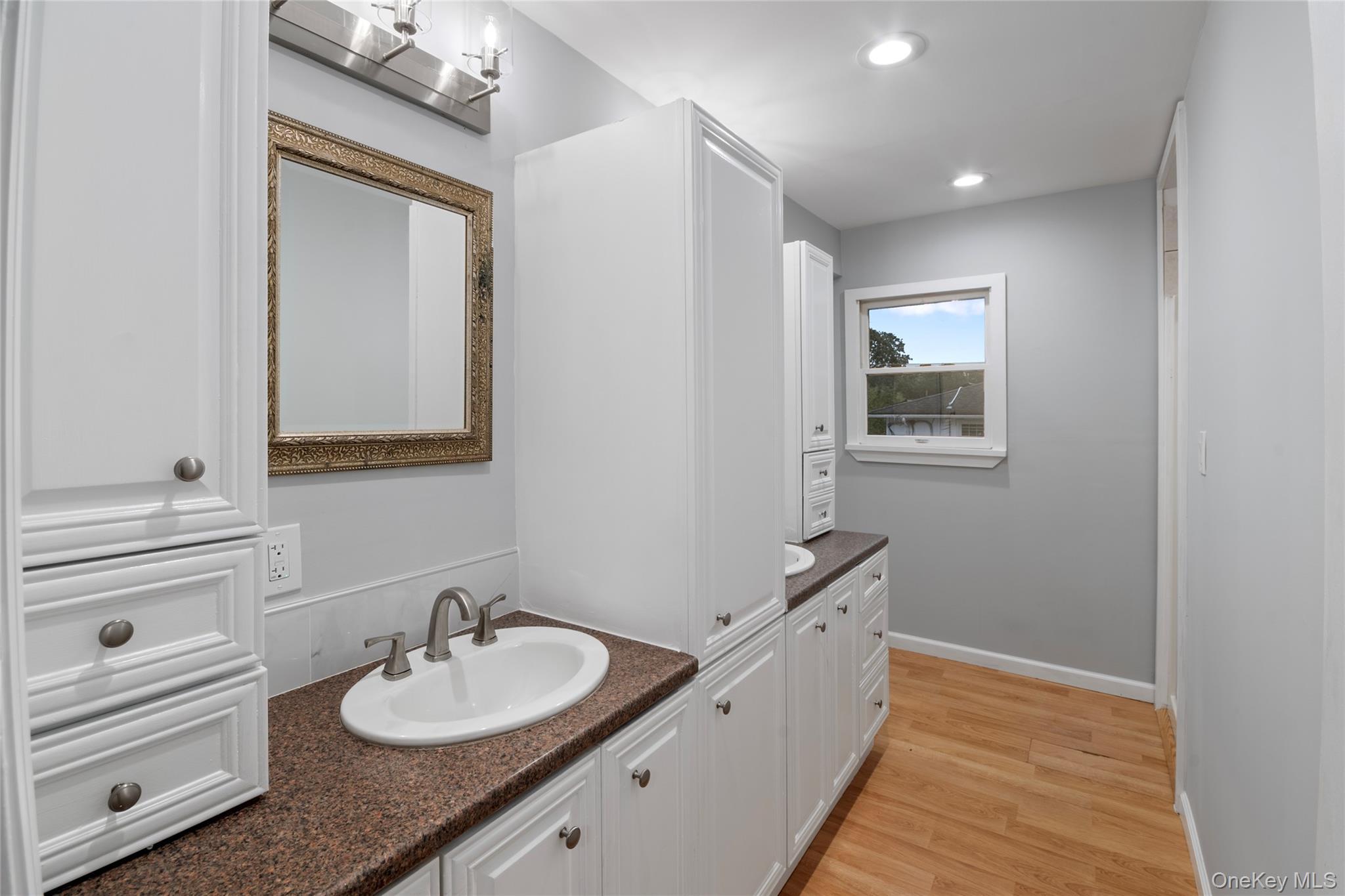 Single Family Birch Hollow  Suffolk County, NY 11967, MLS-924499-16