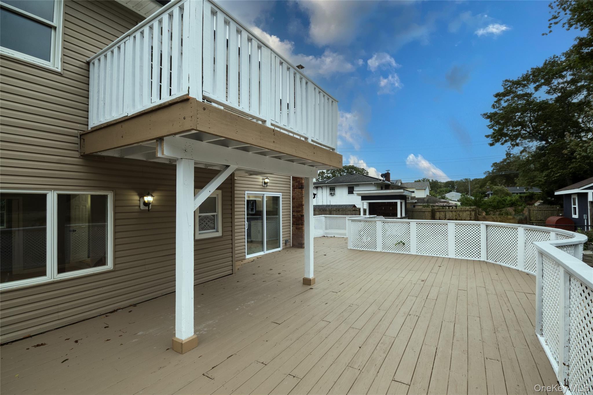 Single Family Birch Hollow  Suffolk County, NY 11967, MLS-924499-21