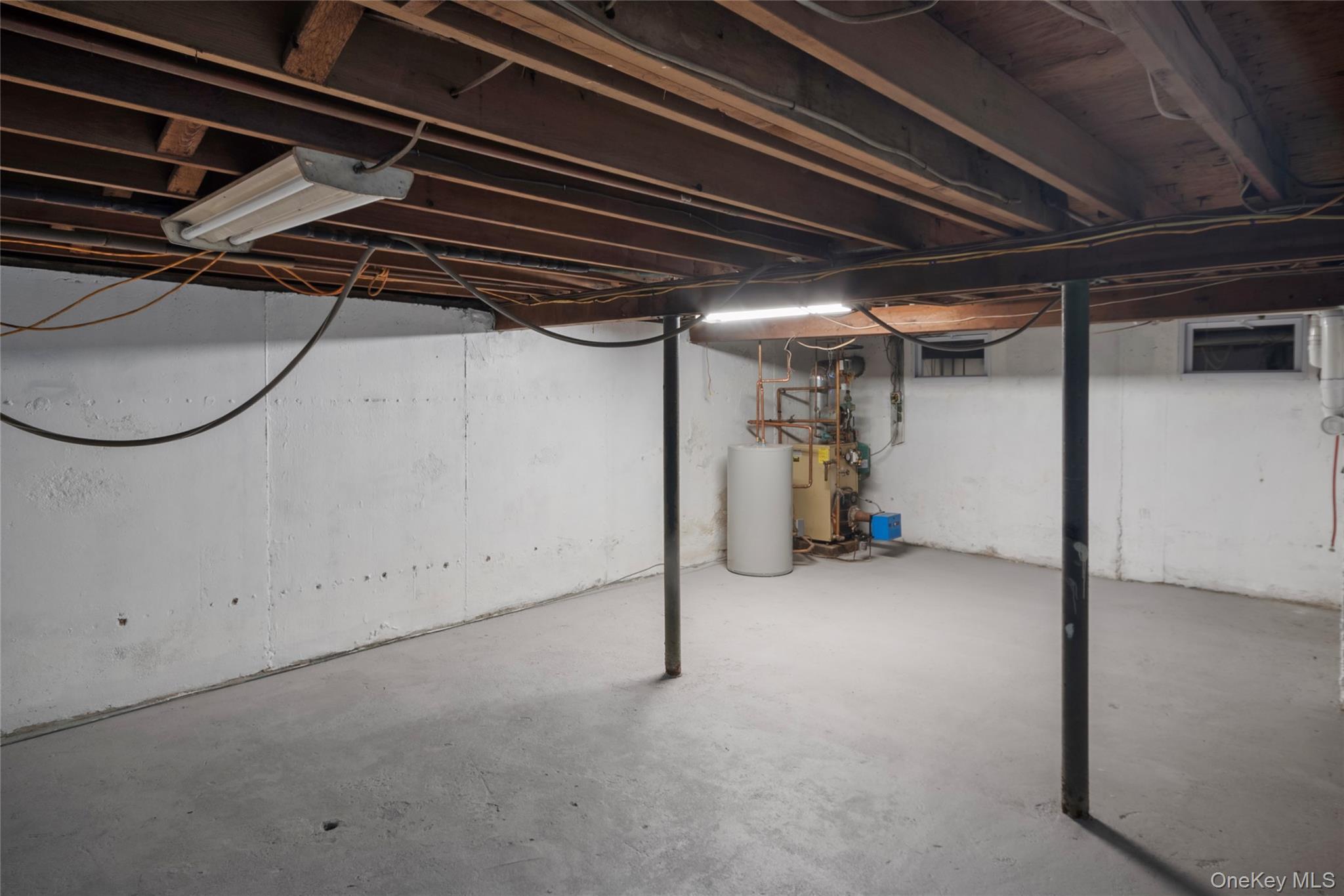 Single Family Birch Hollow  Suffolk County, NY 11967, MLS-924499-22