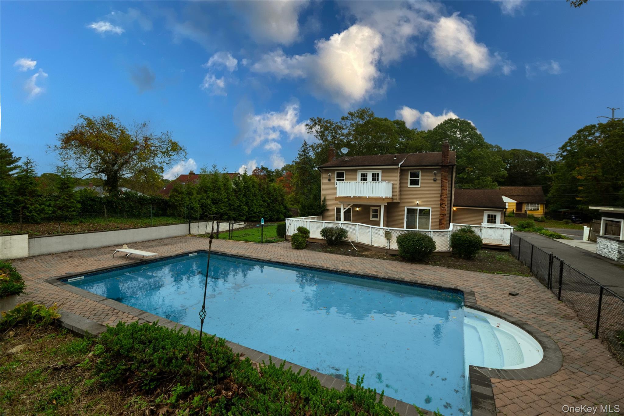 Single Family Birch Hollow  Suffolk County, NY 11967, MLS-924499-25