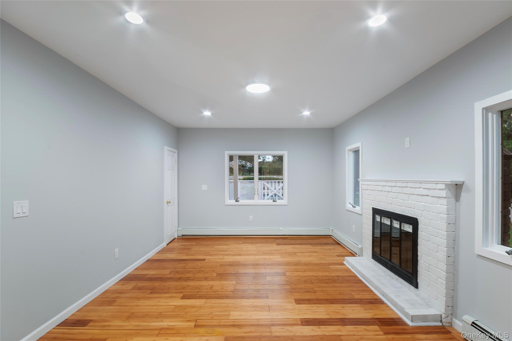 Single Family Birch Hollow  Suffolk County, NY 11967, MLS-924499-5