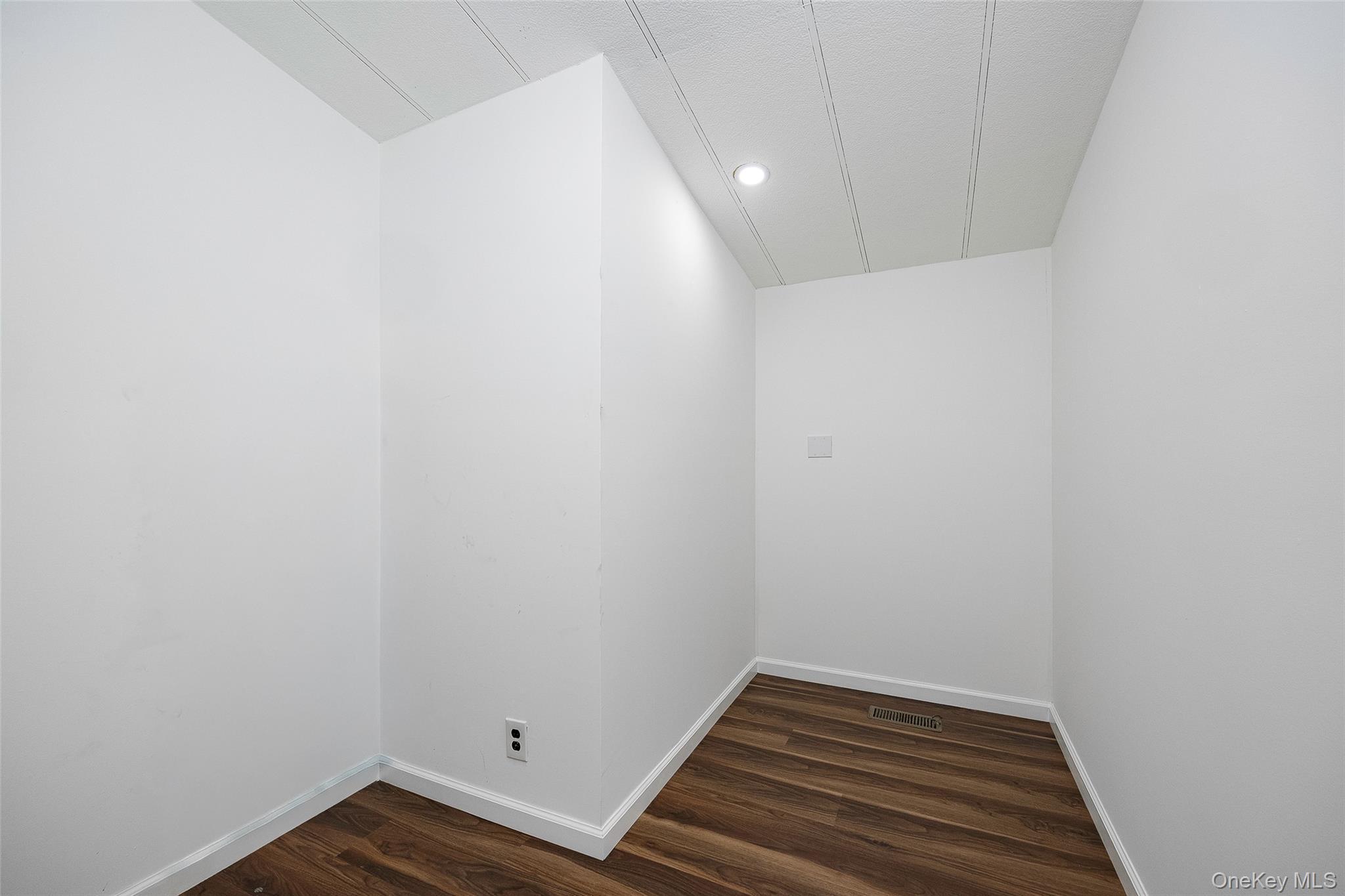 Single Family Lake  Dutchess County, NY 12567, MLS-924504-13